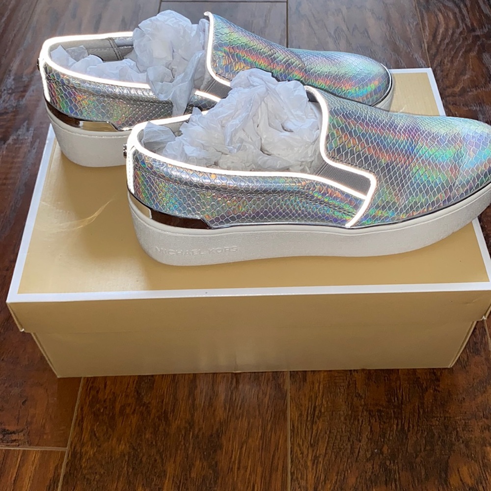 Michael Kors iridescent, embossed, leather slip on platform sneaker size 7